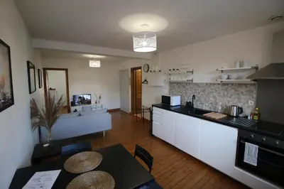 Cuisine ou kitchenette dans l'établissement Face à Matisse