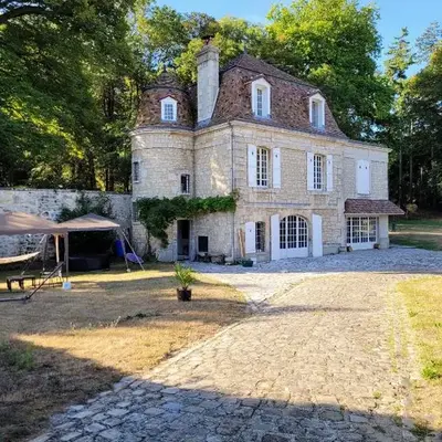 LE MANOIR PARADI