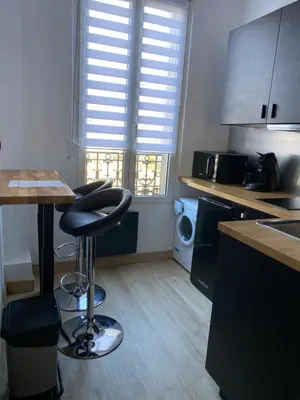 Cuisine ou kitchenette dans l'établissement Reims Blue Sky