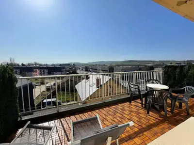 Balcon ou terrasse dans l'établissement Appartement chaleureux , cosy, bien équipé et bien placé