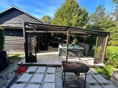 Barbecue disponible mis à disposition des clients de l'appartement