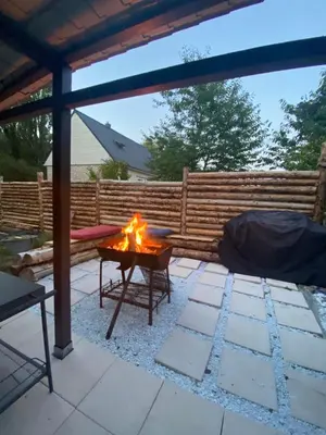 Balcon ou terrasse dans l'établissement Cottage tres bien équipé avec jacuzzi