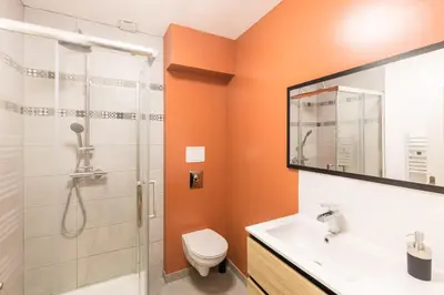 Salle de bains dans l'établissement Désirée Logement Cosy et Charmant 1 er étage