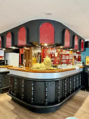 Salon ou bar de l'établissement Logis Hôtel de la Poste
