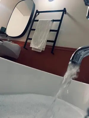 Salle de bains dans l'établissement Logement, plein centre du village de Verzy