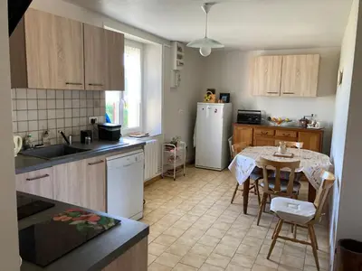 Cuisine ou kitchenette dans l'établissement la Louvière