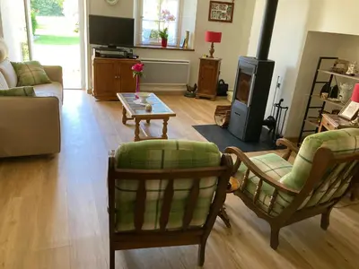 Télévision ou salle de divertissement dans l'établissement la Louvière