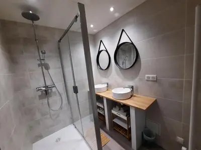Salle de bains dans l'établissement La Loggia superbe appartement