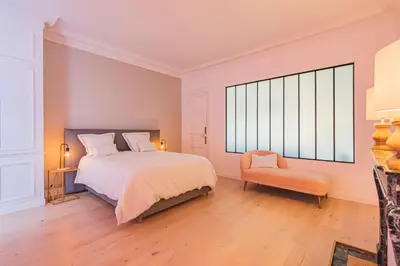 Un ou plusieurs lits dans un hébergement de l'établissement PRESTIGE Heart of Reims
