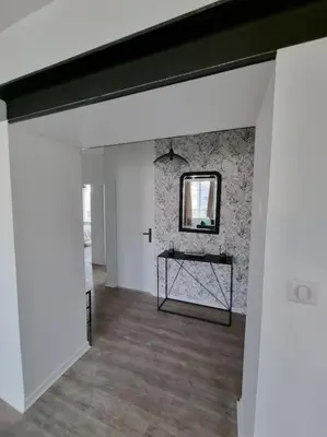 Télévision ou salle de divertissement dans l'établissement Appartement Jungle- hypercentre -Charleville