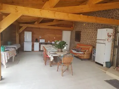 Cuisine ou kitchenette dans l'établissement CHAMBRE PRIVÉE à LA FERME