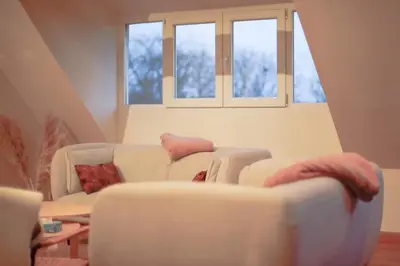 Coin salon dans l'établissement Villa avec vue panoramique