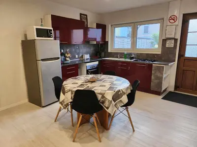 Cuisine ou kitchenette dans l'établissement Maison de campagne