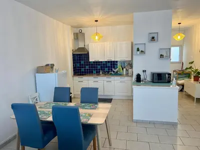 Cuisine ou kitchenette dans l'établissement Appartement au calme - Proche centre ville