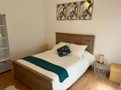 Un ou plusieurs lits dans un hébergement de l'établissement Appartement au calme - Proche centre ville