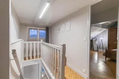 Télévision ou salle de divertissement dans l'établissement Gîte Bernard