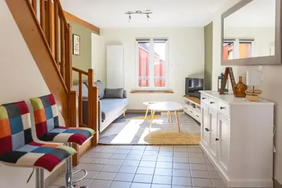 Cuisine ou kitchenette dans l'établissement Maison 'Millésime' spacieuse et confortable