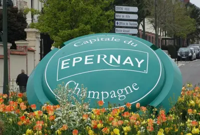 Certificat, récompense, panneau ou autre document affiché dans l'établissement La fine bulle! Magnifique appartement pour votre séjour en CHAMPAGNE
