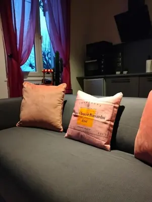 Coin salon dans l'établissement LoVe & ReLaX