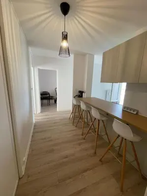 Cuisine ou kitchenette dans l'établissement L' escapade Rémoise - Beau 4 pièces refait à neuf