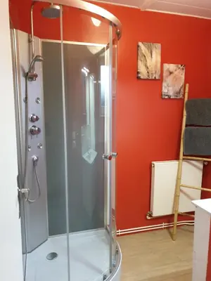 Salle de bains dans l'établissement Gîte la crinière au vent