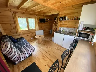 Cuisine ou kitchenette dans l'établissement Chalet des coteaux