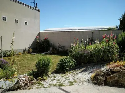 Jardin de l'établissement Gîte en champagne Le Sarment