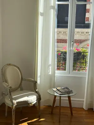 Coin salon dans l'établissement Le Lys