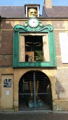Façade ou entrée de l'établissement Superbe T2 à 200m de la Place ducale