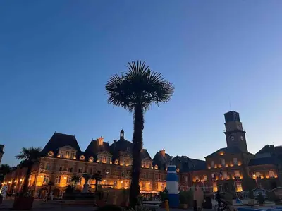 Plan de l'établissement Superbe T2 à 200m de la Place ducale