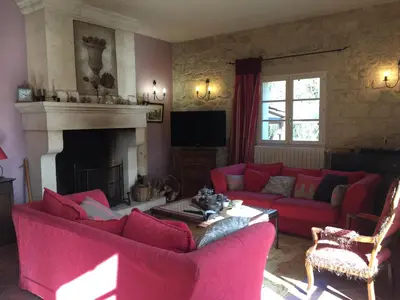 Coin salon dans l'établissement Maison cosy dans village historique