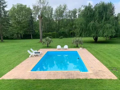 Piscine de l'établissement Chalet romantique Terrasse privée Île aux Palmiers ou située à proximité