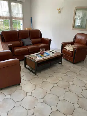 Coin salon dans l'établissement Chez Bernard pavillon proche Disneyland et Paris
