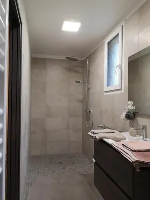 Salle de bains dans l'établissement Gîte la Winery