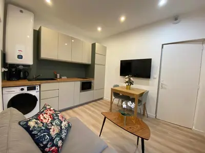 Cuisine ou kitchenette dans l'établissement Studio 24m2 avec parking privé - Lycée Roosevelt - Arena - Gare