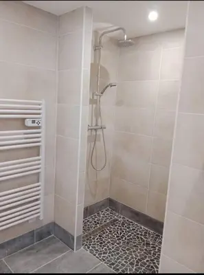 Salle de bains dans l'établissement studio zen, détente et relaxation