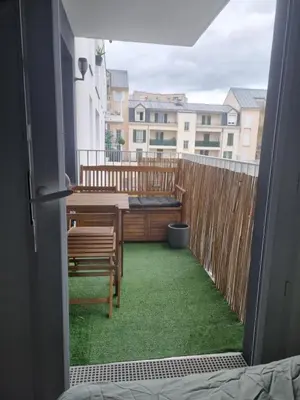 Balcon ou terrasse dans l'établissement Appartement cosy et équipé