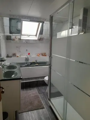 Cuisine ou kitchenette dans l'établissement Au Moulin de la Tour