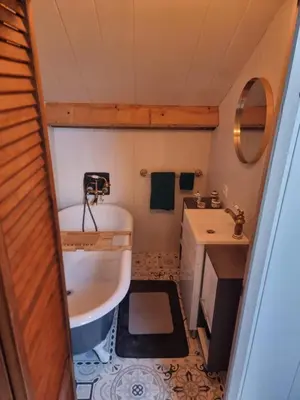 Salle de bains dans l'établissement Joli appartement Quai 2 voie C parking gratuit