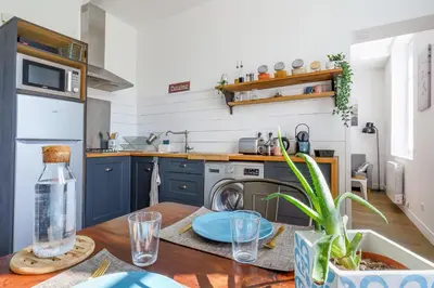 Cuisine ou kitchenette dans l'établissement Le Petit Cocon au calme avec place de parking - Your Sweet Loc