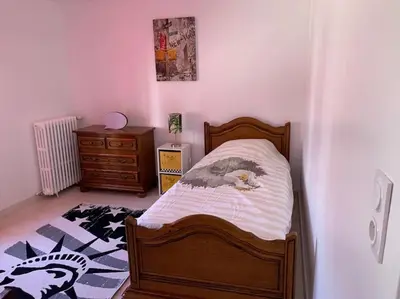 Un ou plusieurs lits dans un hébergement de l'établissement Maison de 1 a 8 personnes entièrement rénovée