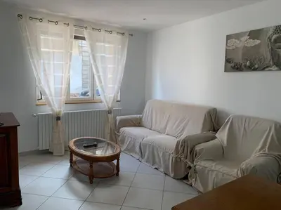 Coin salon dans l'établissement Maison de 1 a 8 personnes entièrement rénovée