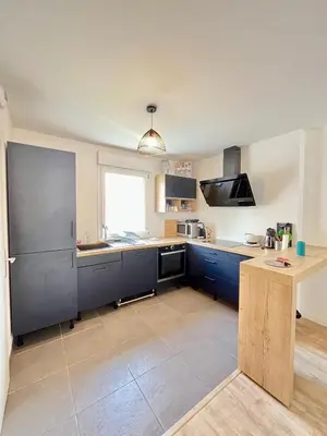Cuisine ou kitchenette dans l'établissement Amsterdam - Bel appartement