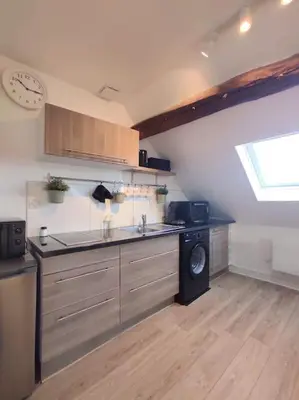 Cuisine ou kitchenette dans l'établissement Equidia Compiègne Free Parking Wifi Self Check-in
