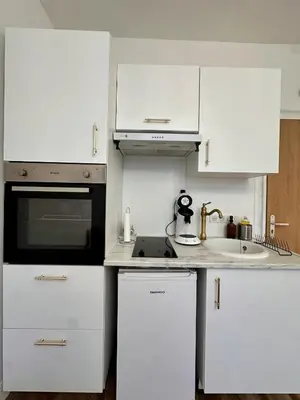 Cuisine ou kitchenette dans l'établissement Studio 3 des Remparts à 5 mins de Charleville-Mézières
